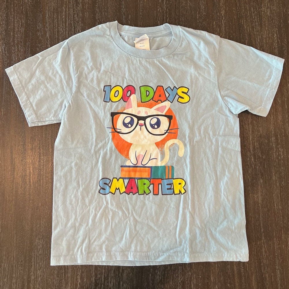 100 Days T-shirt Small 7/8 Cotton